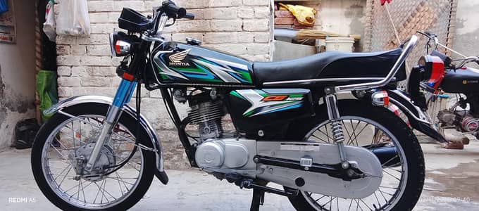 Lush condition22/23model serious log rabta kry rabta number03708363473