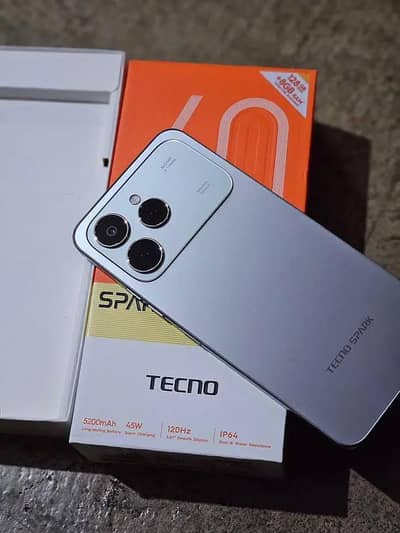 want to sell tecno spark 40