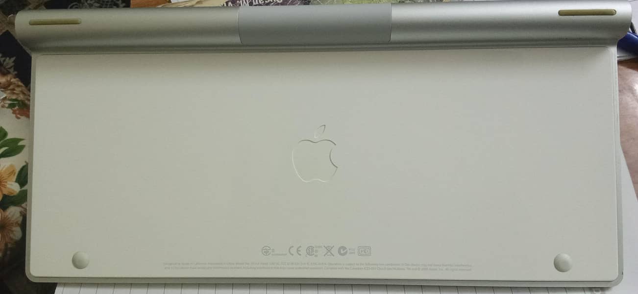 A1314 Bluetooth Keyboard 4