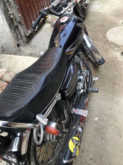 Honda125 all ok koi kam Nie hona wla