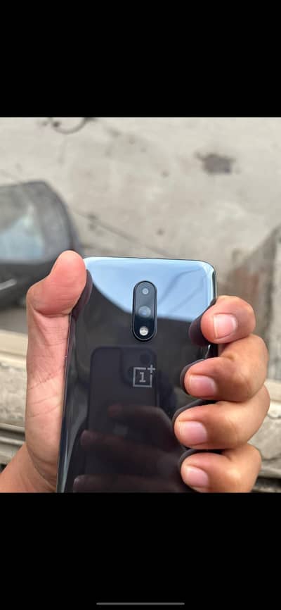 I'm sailing my flagship oneplus 7 in 10/10 condition in black color