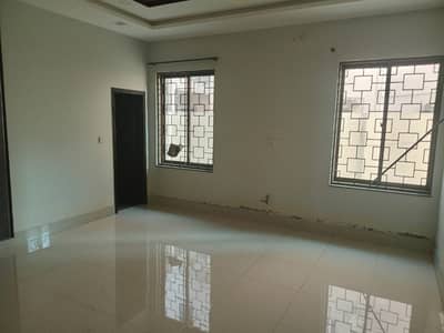 1 Kanal Owner Build Double Storey House Available For Sale In Nasheman Iqbal Phase 2, College Road, Lahore