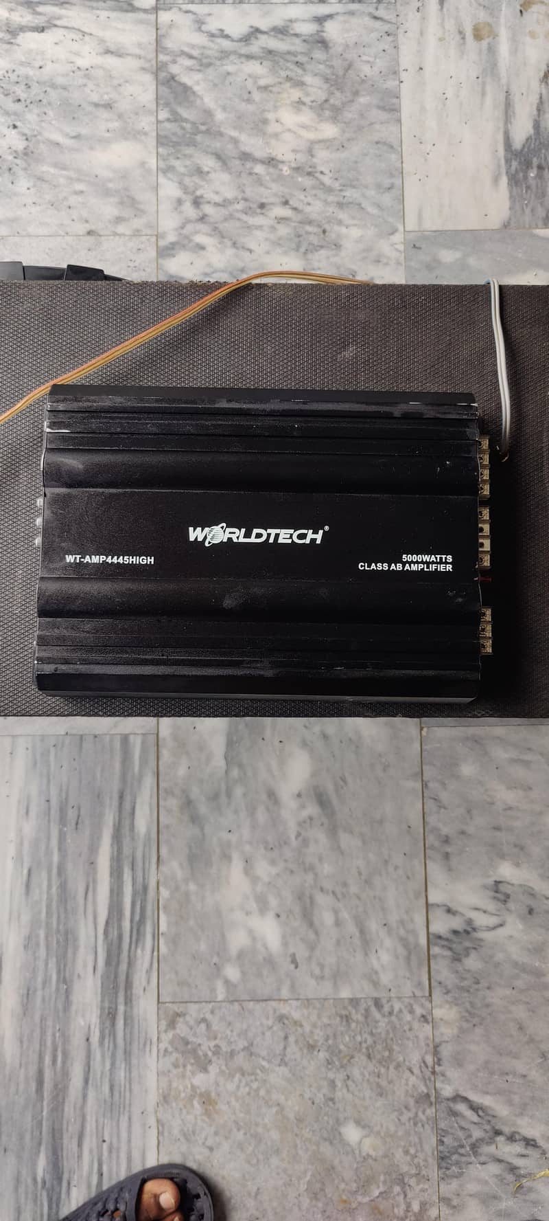 Amplifier worldtech 1