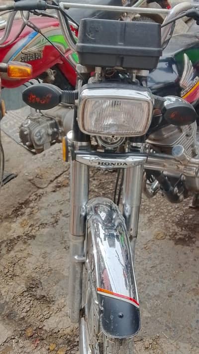 Tanki tapay original ma sab ok ha