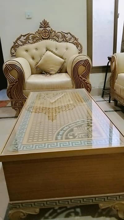 5 seater sofa with table