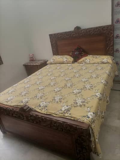 WOODEN BED SET WITH SPRING MATRess