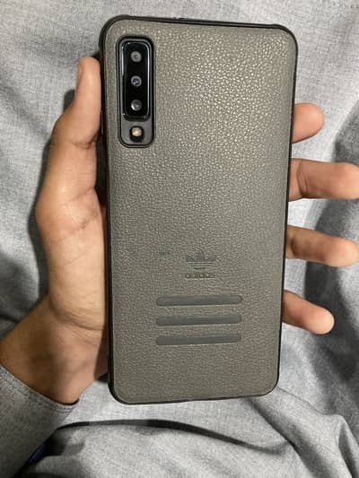 Samsung A7 6gb ram 128gb rom PTA approved