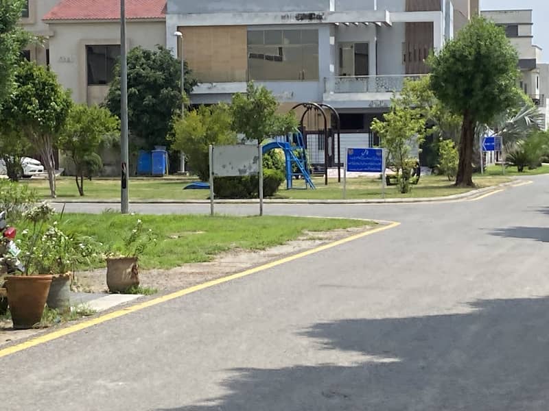 Corner 5 marla plot 3