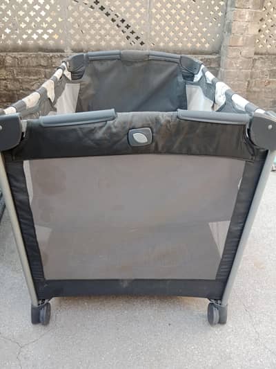 kid bed just like new one