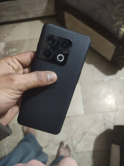 OnePlus 10 pro 0.3. 2.7. 2.3. 1.1. 6.4. 8.2