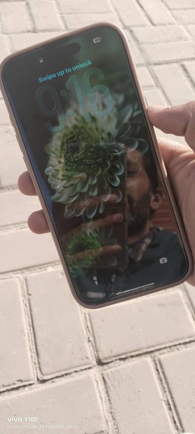 Iphone 16 pro max Titanium Desert JV 10/10 With box And Orignal Cable