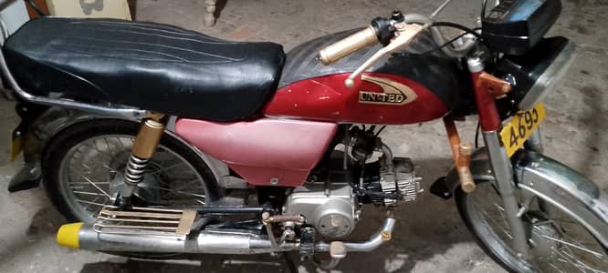 urgent sell motor cycle full ok h koi kam ni h tair tub full ok h