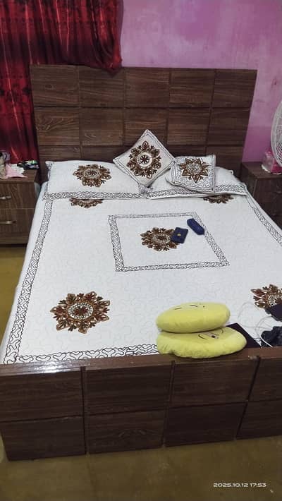 i am sellinselling my bedroom set