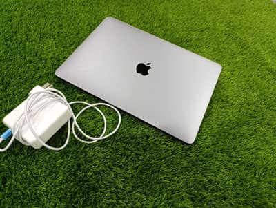 Apple Macbook Pro 2020, Apple M1 Chip, 1TB SSD, 16GB RAM, 13.3 inch