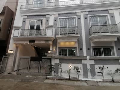 Prime Location House For sale Is Readily Available In Prime Location Of Gulraiz Housing Scheme