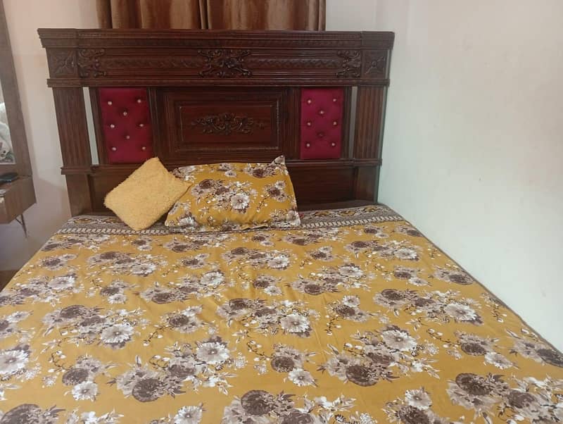 Luxury Sofa & Bed Set – Comfort aur Style ka 6