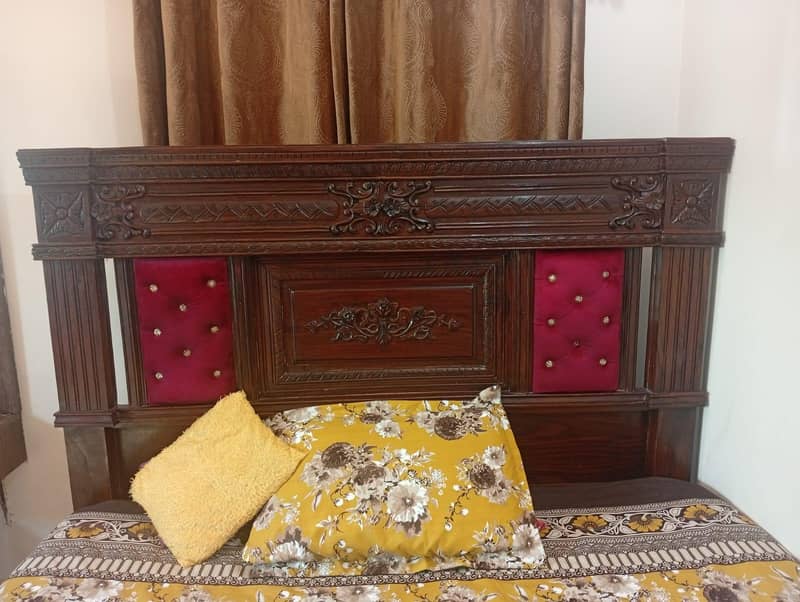 Luxury Sofa & Bed Set – Comfort aur Style ka 8