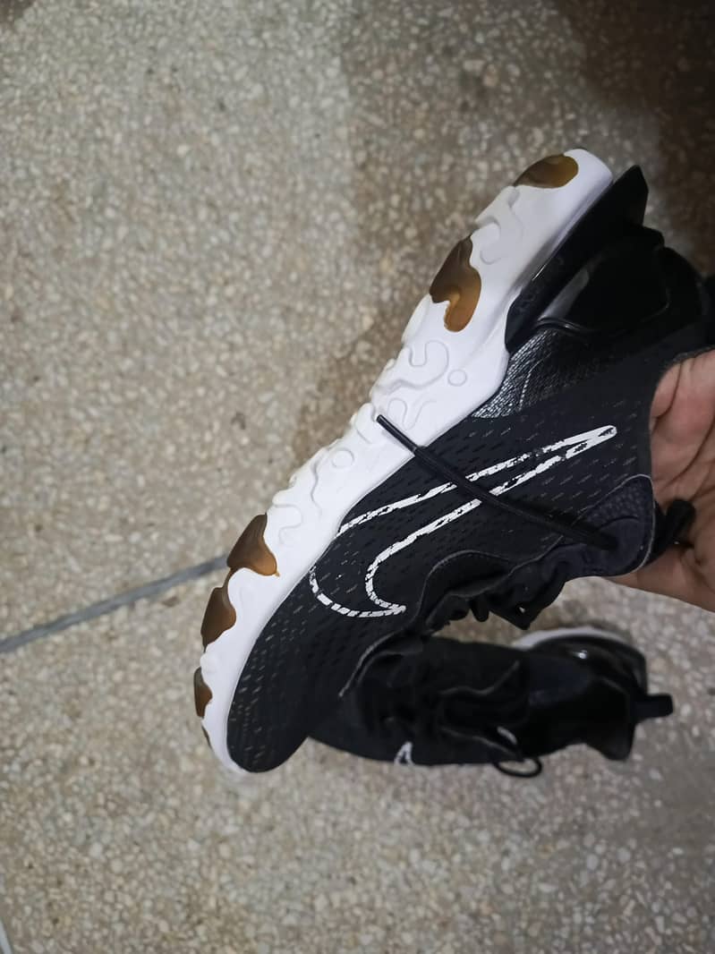 Nike react 7