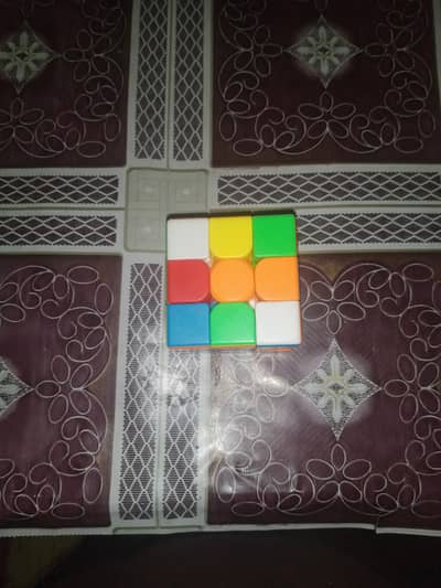 RUBIK'S CUBE
