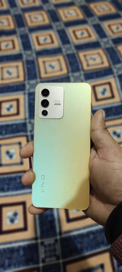 vivo v23 12+8. . . 256