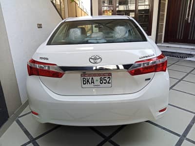 Corolla 2017 end GLI  manual bumper to bumper orignal guranted antique