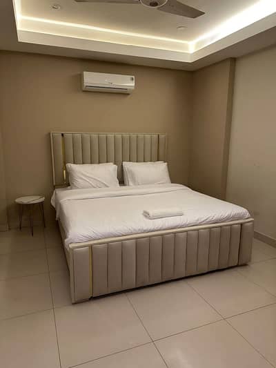 Short time 1bed ROM full furnished apartments safe and scour 100%coupe allow