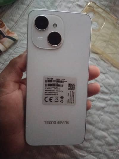 Tecno spark 40 c