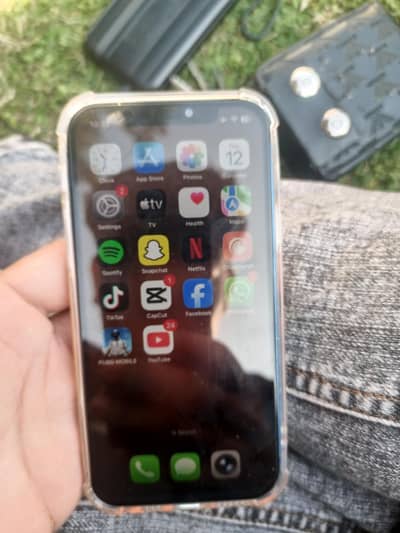 iphone 12 ,128GB, battery health 82 , face id on ,best for gaming pubg
