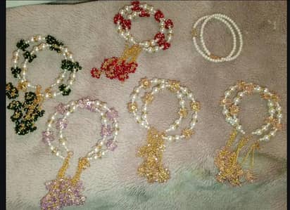 Handmade Pearl Floral Bracelets Valentine’s Day & Party Wear Jewellry