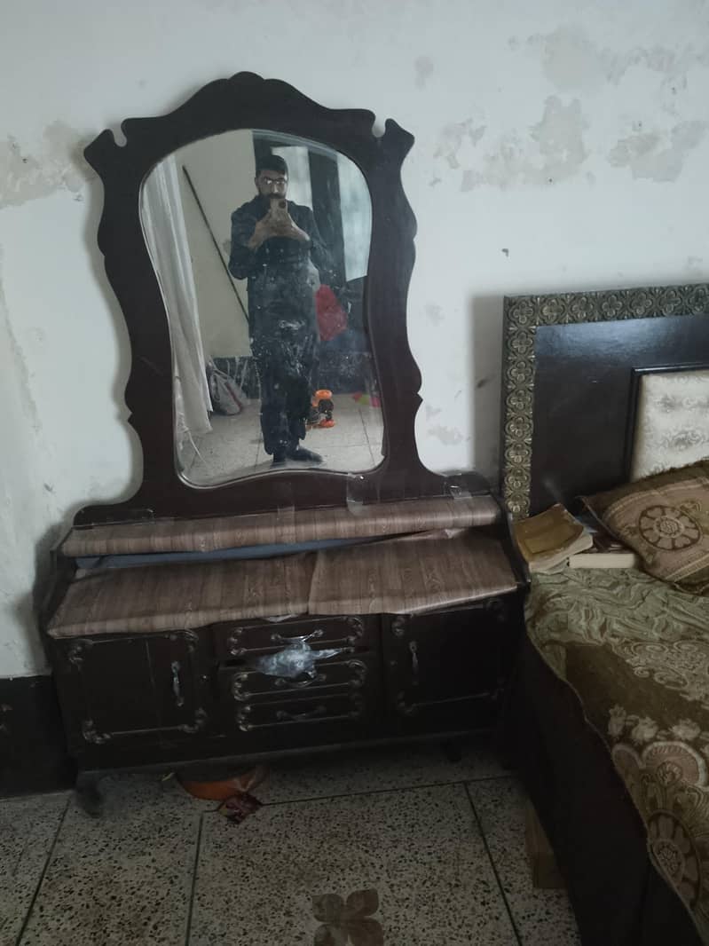 bed dressing 2 side table 1