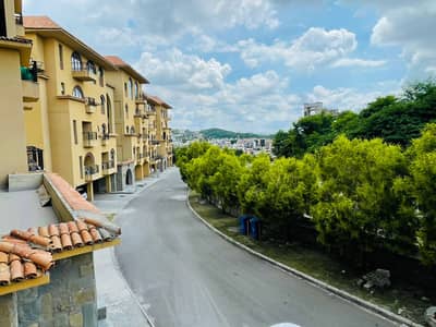 Family appartment available for rent in Bahria Town Phase 7 Intellectual village