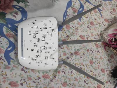TP LINK ROUTER MODEL : TL-WA901ND Also WIRELESS N ACCESS POINT