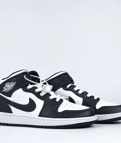 Nike jordans/air forces BEST price on market
