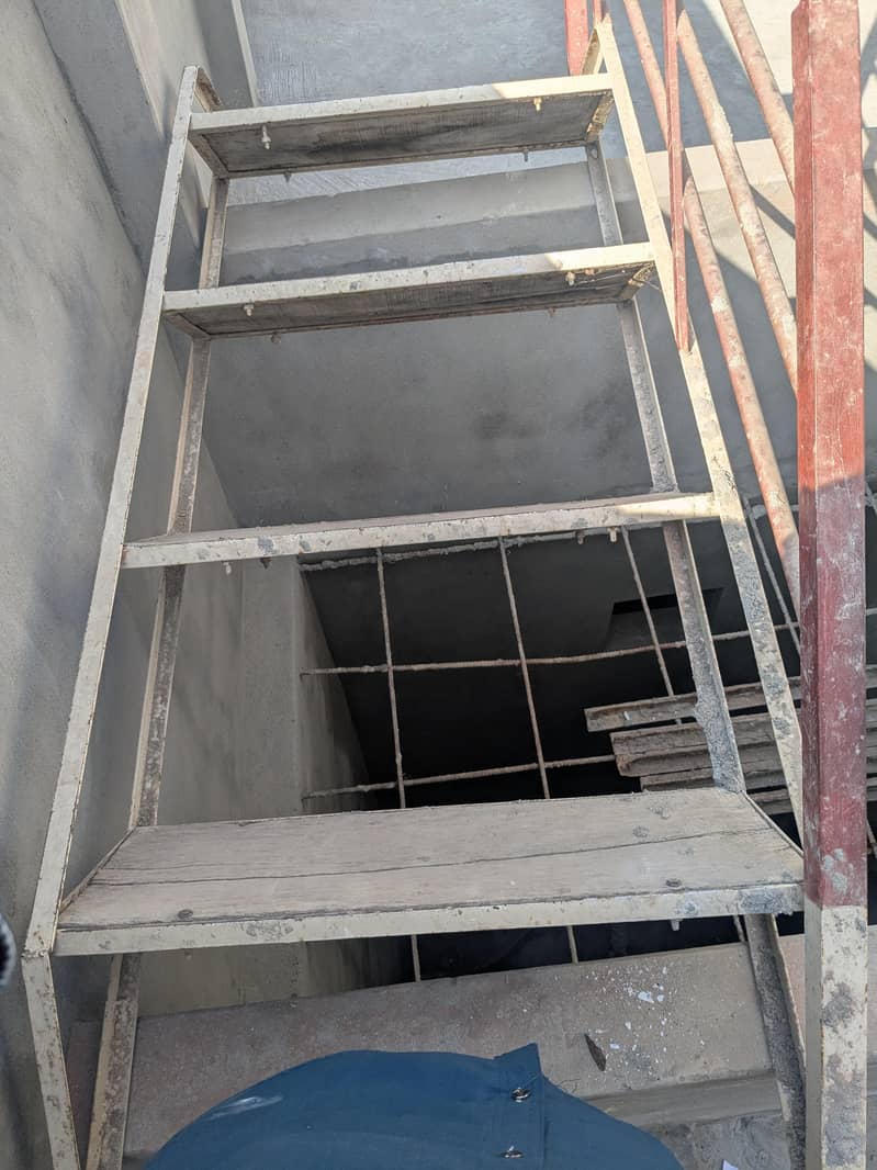 سیڑھی برائے فروخت 2