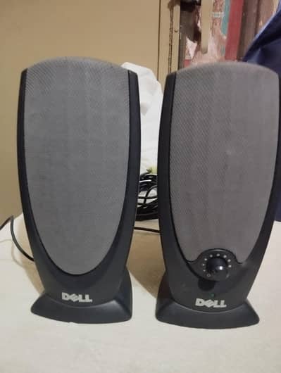 dell speakers available in a good condition