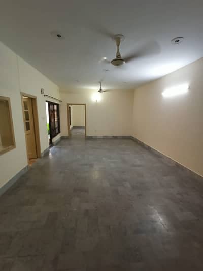 10 Marla Single Storey House Ground +Basement For Sale