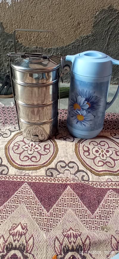 Kitchen Tea thurmos and lunch tifan . . My contact No 03102175883