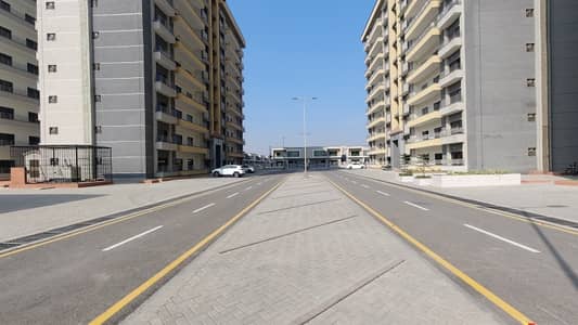 GROUND FLOOR PARK FACE PRIME LOCATION FLAT IN Askari 5 - Sector J Available FOR SALE
