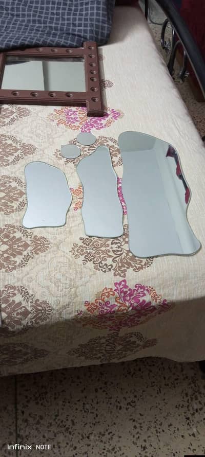 wall decorative cloud mirror set.