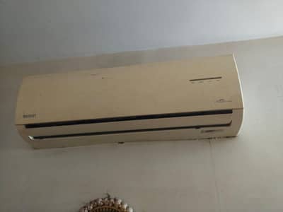 ac split used gass likege