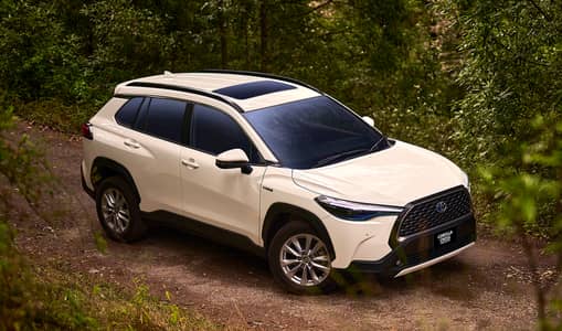 TOYOA Corolla Cross Hybrid X