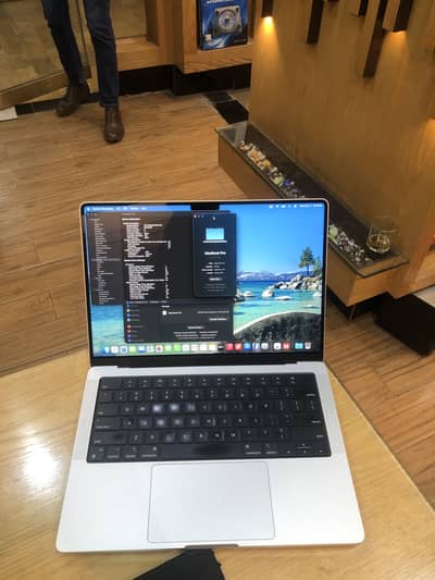 MacBook Pro M1 (2021) 14inch 32/512