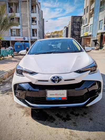 Toyota Yaris GLI 1.3 MT 2025 | 10,000 KM Driven | 1st Owner | Islamaba