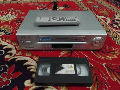 samsung 6 head vcr ok and new condition full working