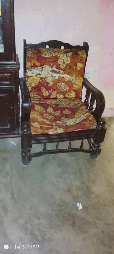 Wooden sofa set 5 seater