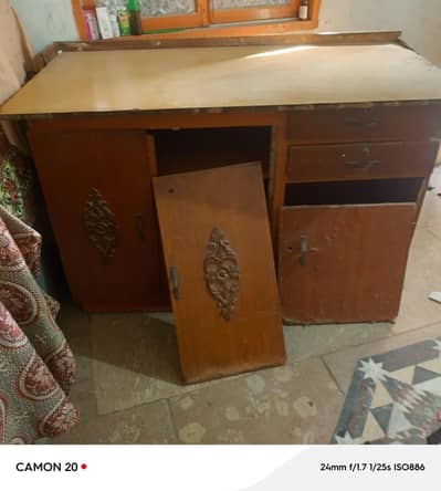 Tailor cutting table