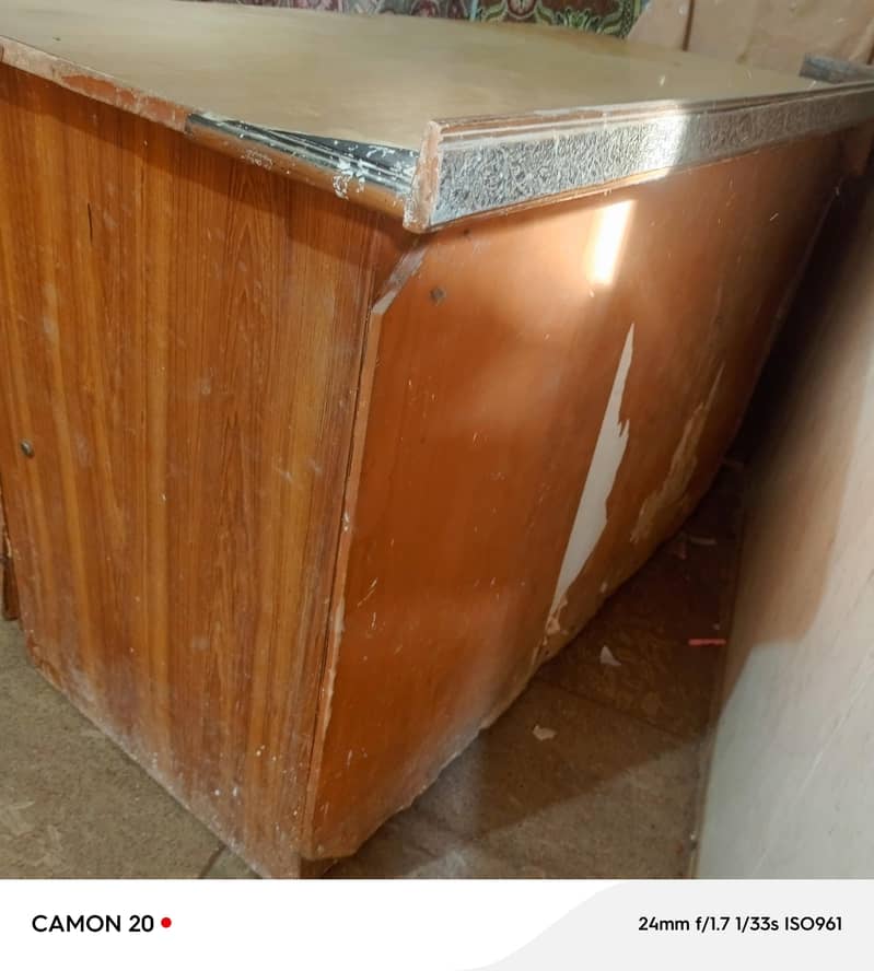 Tailor cutting table 1