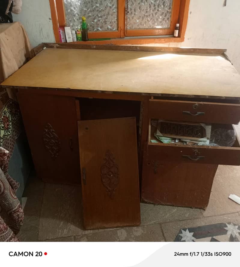 Tailor cutting table 3