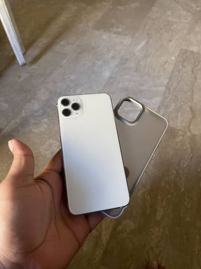 Iphone 11 pro max 256gb non PTA factory unlock waterpack