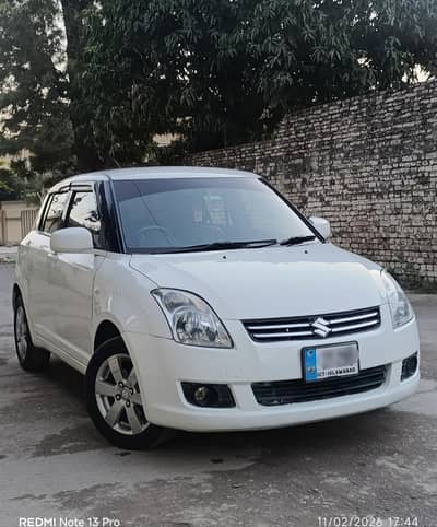 Suzuki Swift DLX Navigation 2013 (03125551183)